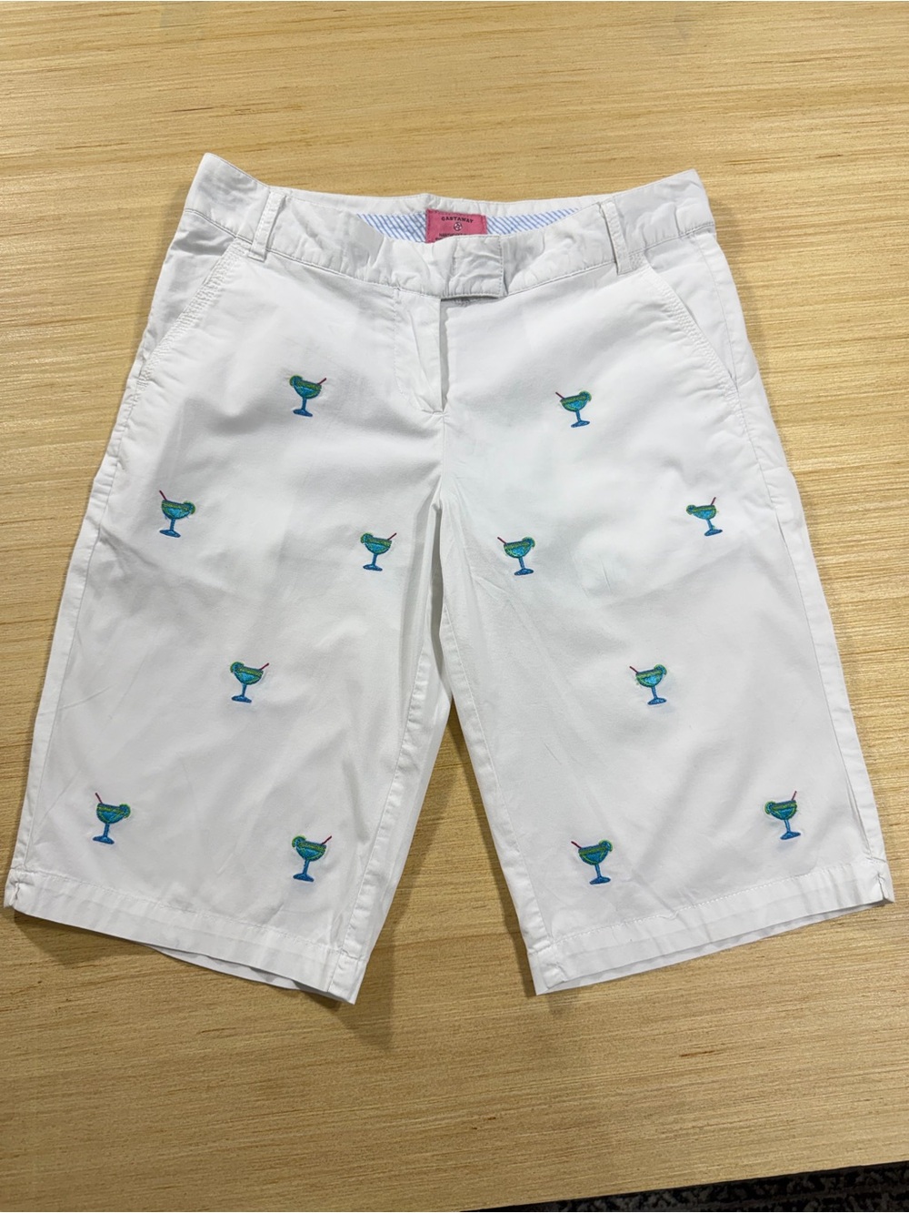Castaway Nantucket Shorts 6 White Embroidered Margarita Cocktails Bermuda